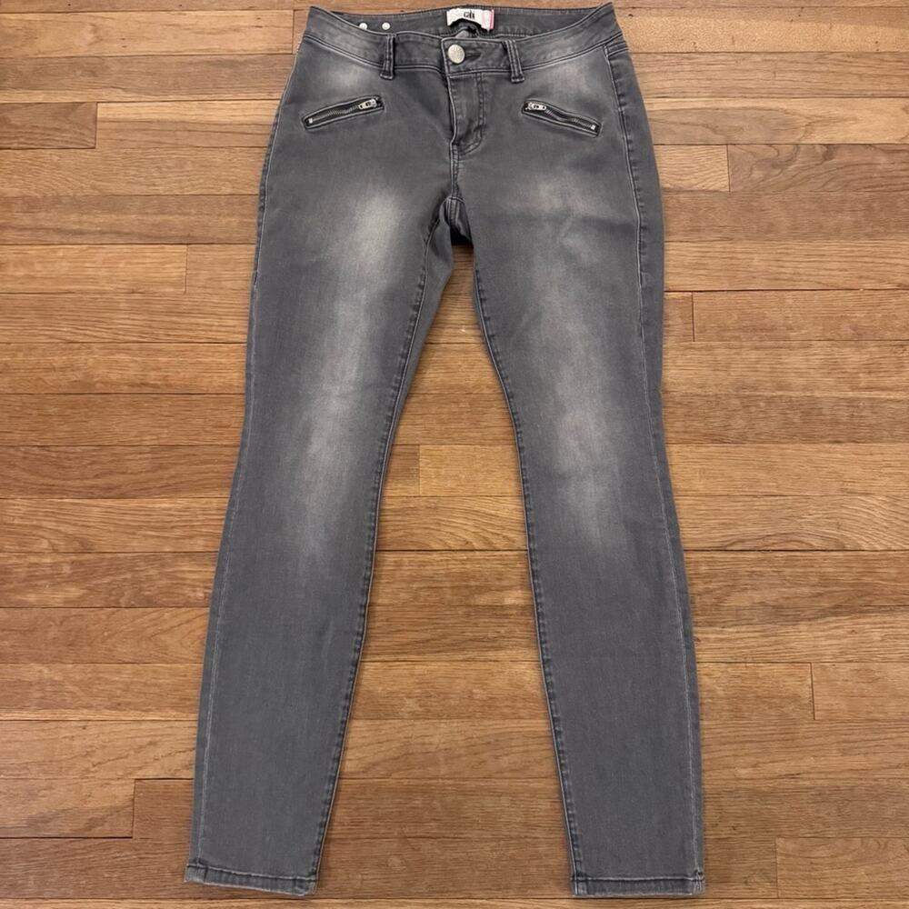 Cabi Women's Gray Skinny Jeans - Size 4
 b90